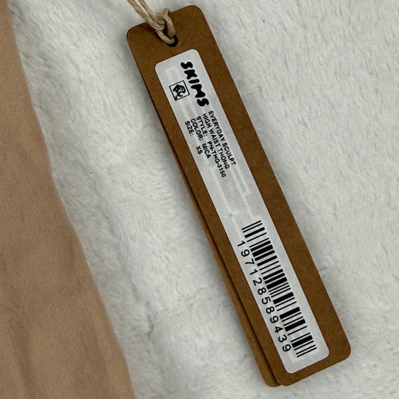 SKIMS Everyday Sculpt High Waist Thong Mica Tan Shapewear PN-THG-3150 Womens XS - Picture 2 of 6